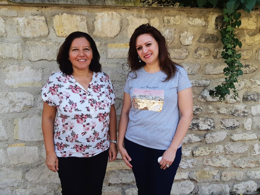 Dina Raouf, Directrice partenariats de l'AHEED et Cheri Reda, Coordinatrice du projet Partage.