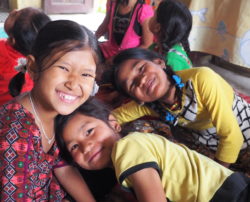 Jeunes filles du projet Bikalpa au Népal