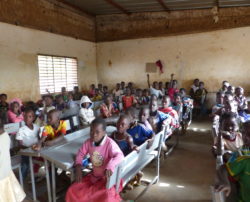 Burkina Tin Tua Kogoudou classe élèves 2017