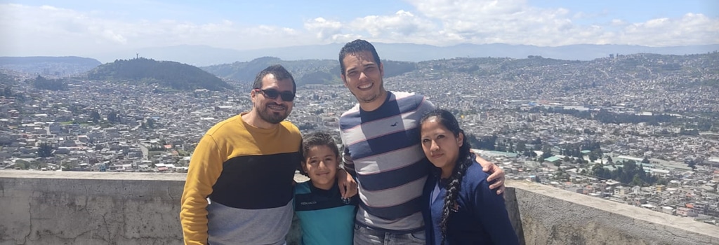 pDes parrains ont rendu visite à leur filleul le 15 juin 2022 en Equateur à l'INEPE