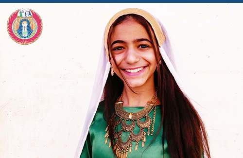 Jeune fille d'Égypte qui participe à la tournée AHEED 2024.
