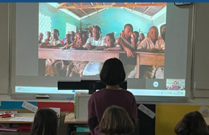 Echanges entre élèves de CE2 d’une école publique en France et d'une école au Bénin.