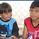 Deux garçons bénéficiaires du Honduras